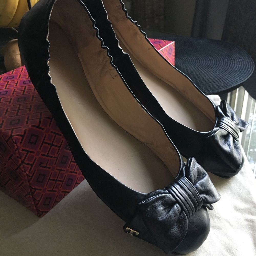 TORY BURCH Bow Ballet Drivers - Size 11